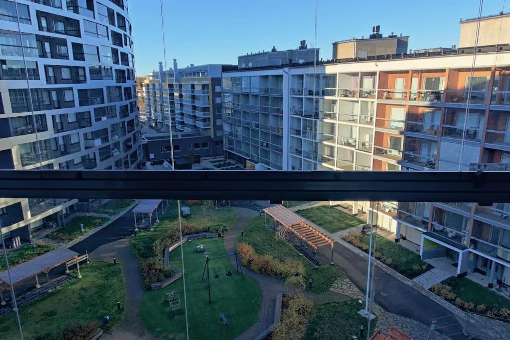 New Studio Cherry Near Helsinki Airport In Kivistoe Vantaa Extérieur photo
