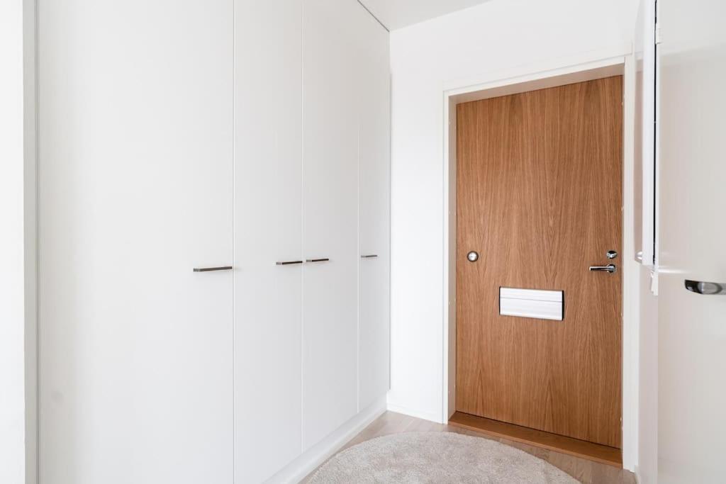 New Studio Cherry Near Helsinki Airport In Kivistoe Vantaa Extérieur photo